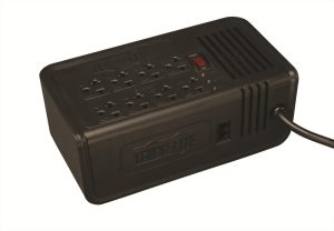 Regulador Voltaje Tripp Lite 2000VA – 1000W